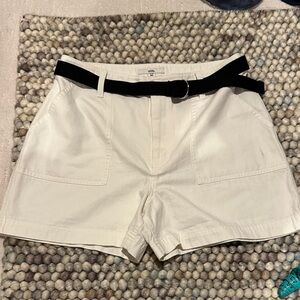 Vans Women's Off White (cream) Shorts with Black Belt size 30. NWOT